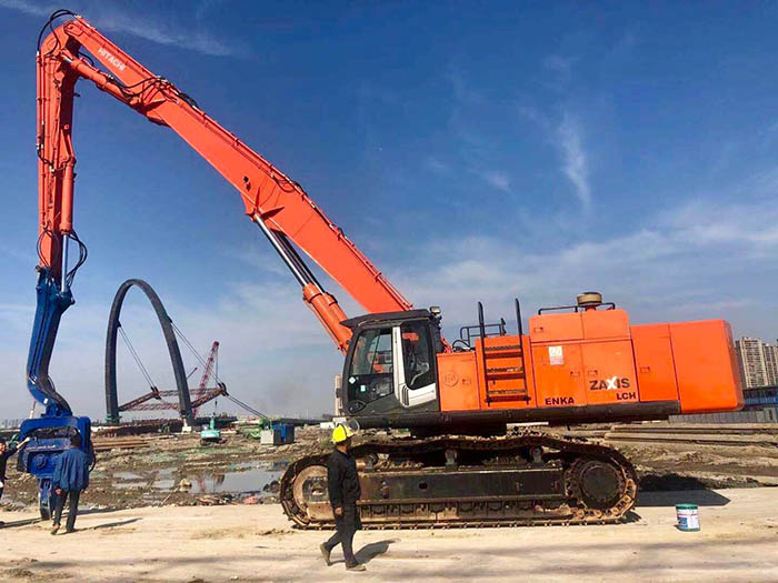 日立870樁機(jī)