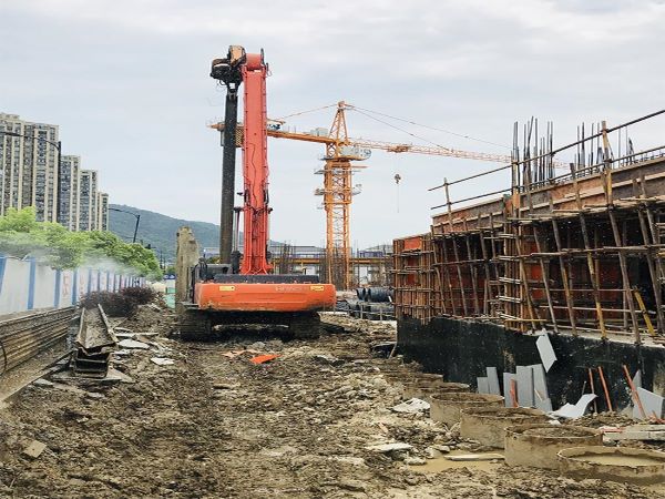 pc工法組合鋼管樁的導樁架要如何進行安裝呢